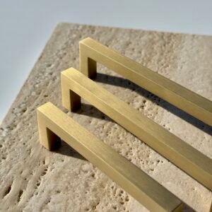 Alternative view of Bold Gold 128